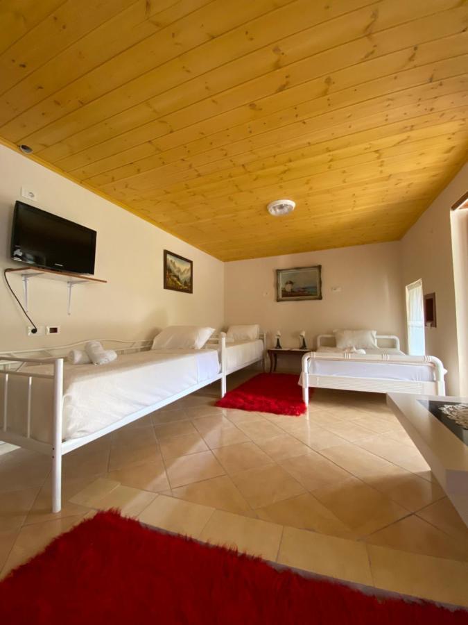 Marko'S House Gjirokaster Bagian luar foto