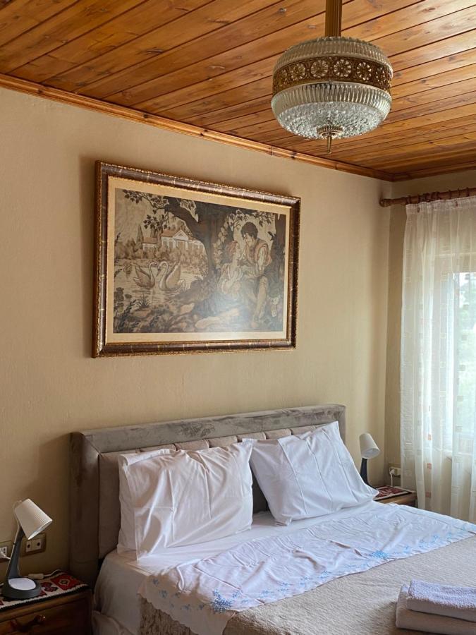 Marko'S House Gjirokaster Bagian luar foto