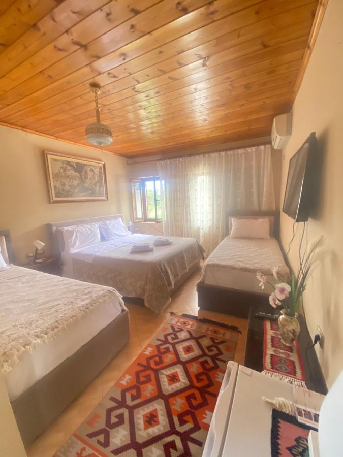 Marko'S House Gjirokaster Bagian luar foto